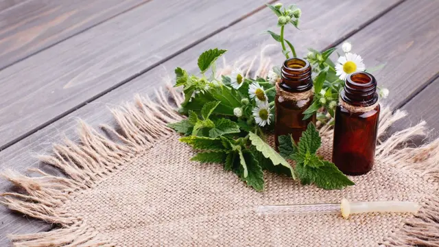 Aroma Parfum yang Bikin Penampilan Wanita Terlihat Lebih Elegan (photo by freepik)