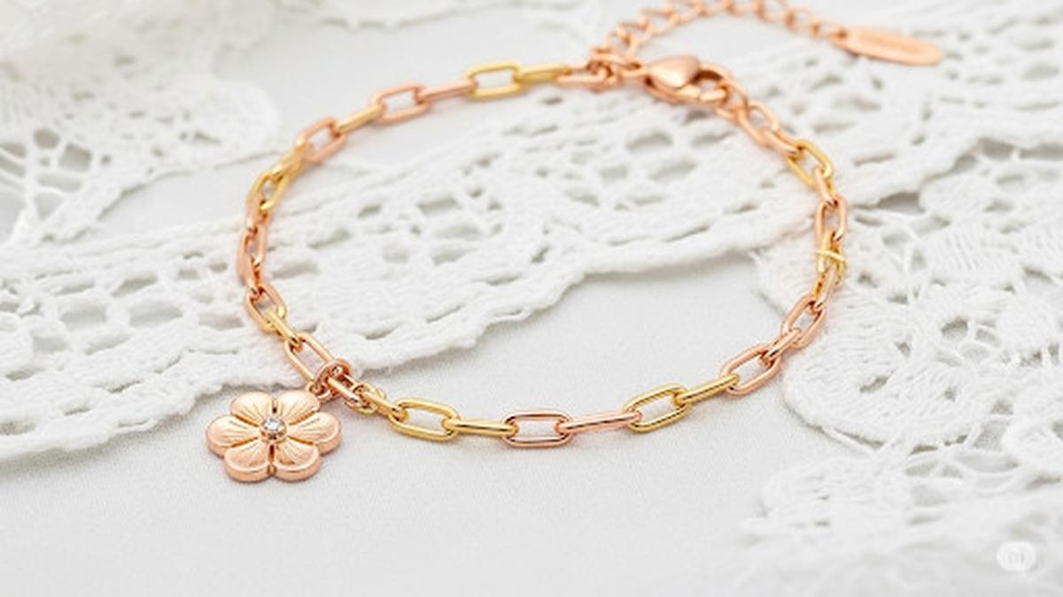 Minimalis &amp; Stylish, 7 Rekomendasi Gelang Emas Rantai Tipis 3 Gram Trendi 2025