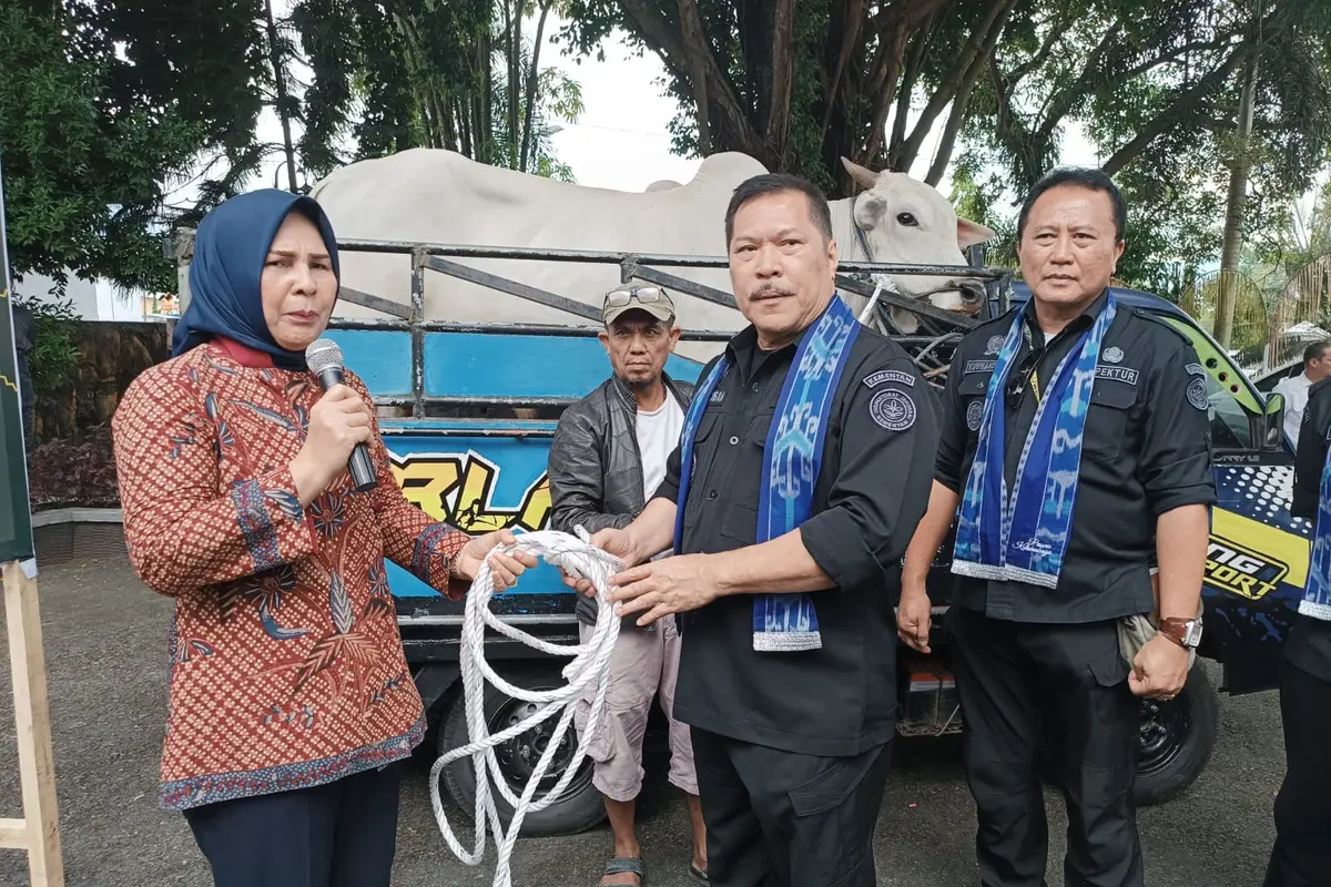 Irjen Kementerian Pertanian (Kementan) Jan S Maringka saat mengunjungi Kota Kotamobagu, Sulut, Rabu (28/6/2023).