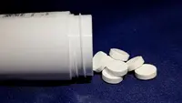Minum Obat Anti Nyeri Usai Operasi Penggantian Sendi Lutut, Dokter: Enggak Boleh Ya