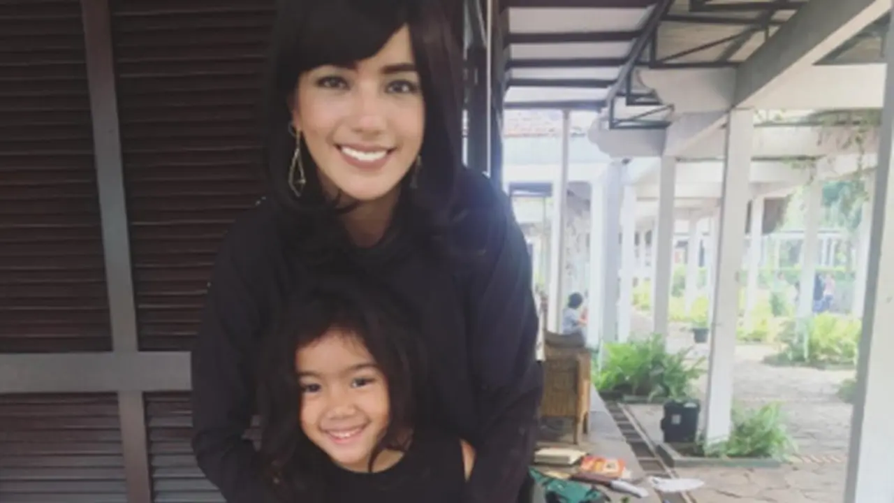 [Bintang] Sheila Marcia dan Leticia