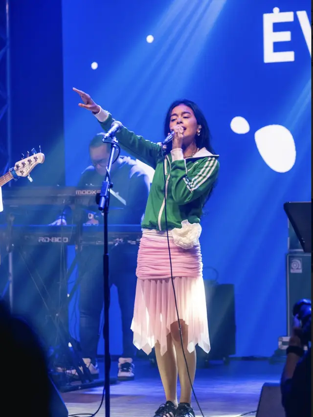 We Gave You The World An Original, You Gave Us A Thousand Back