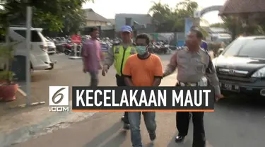 Sopir truk yang menimpa mobil di Tangerang menyerahkan diri. Kecelakaan truk bermuatan tanah yang menimpa mobil diduga akibat sopir mengantuk dan oleng. Hingga menyebabkan kecelakaan yang menewaskan 4 orang.