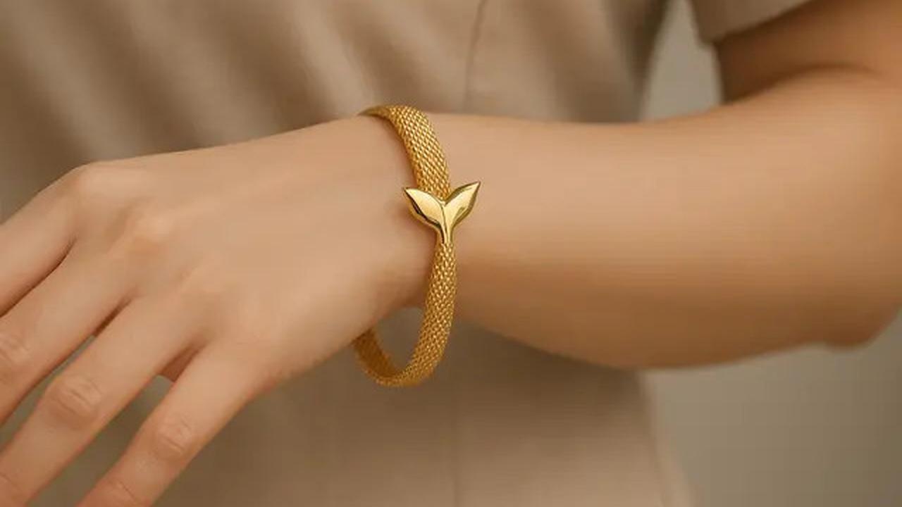 7 Model Gelang Emas Ekor Duyung untuk Ibu Muda, Tampil Elegan dan Stylish