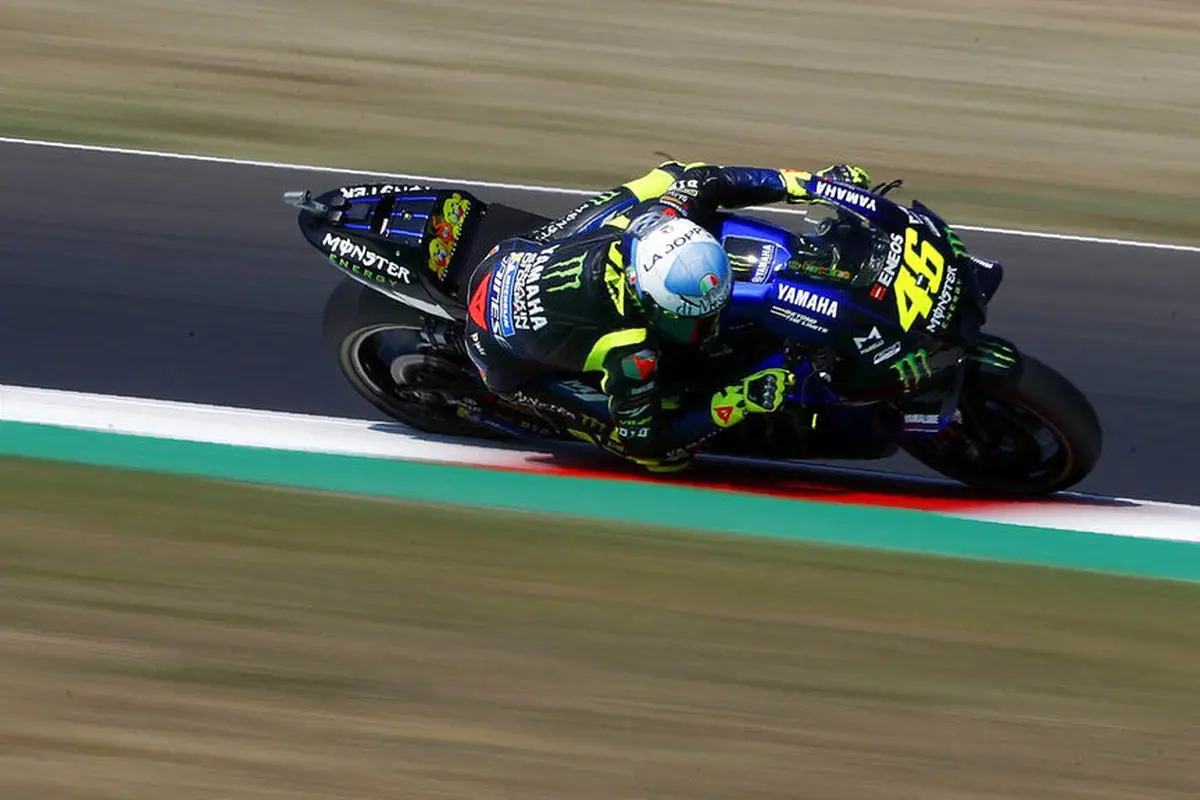 Foto Olahraga Terbaik Pilihan Redaksi Bola.com, Tabrakan di Formula 1 hingga Serunya Tour de France