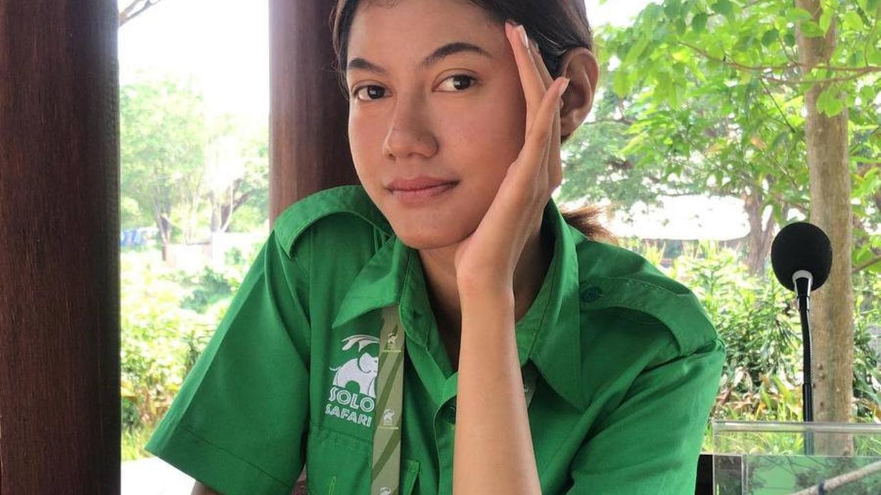 Viral Karena Disebut Cantik Mirip Pevita Pearce, Potret Klaudia Krish Pemandu Wisata Kebun Binatang