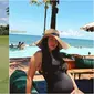 Estelle Linden pamer baby bump yang kian besar. (Sumber: Instagram/estelleelinden)