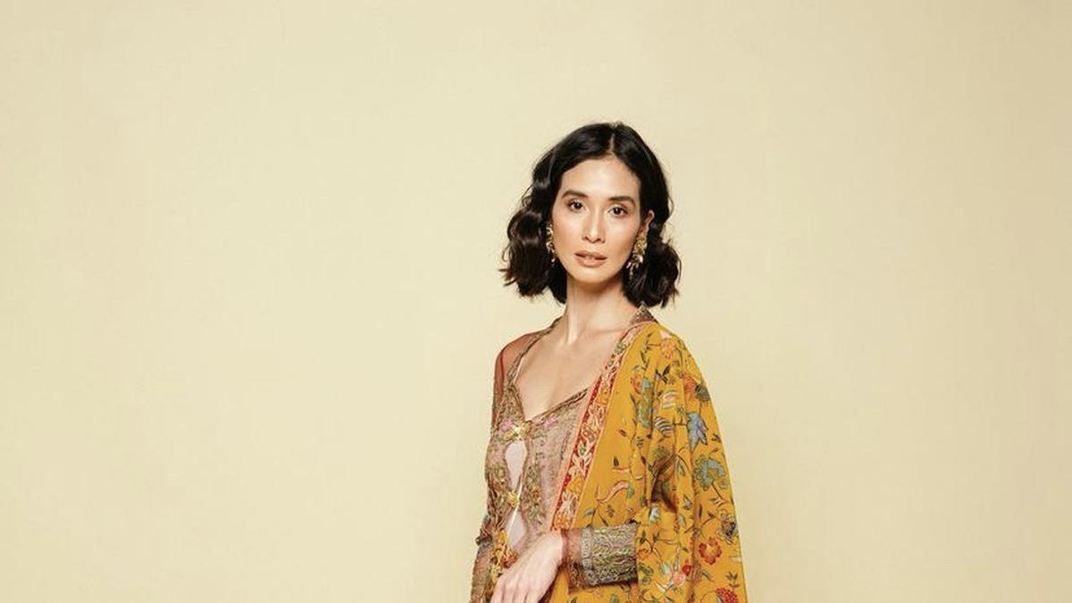 7 Model Kebaya Simple Tapi Mewah untuk Wisuda 2025