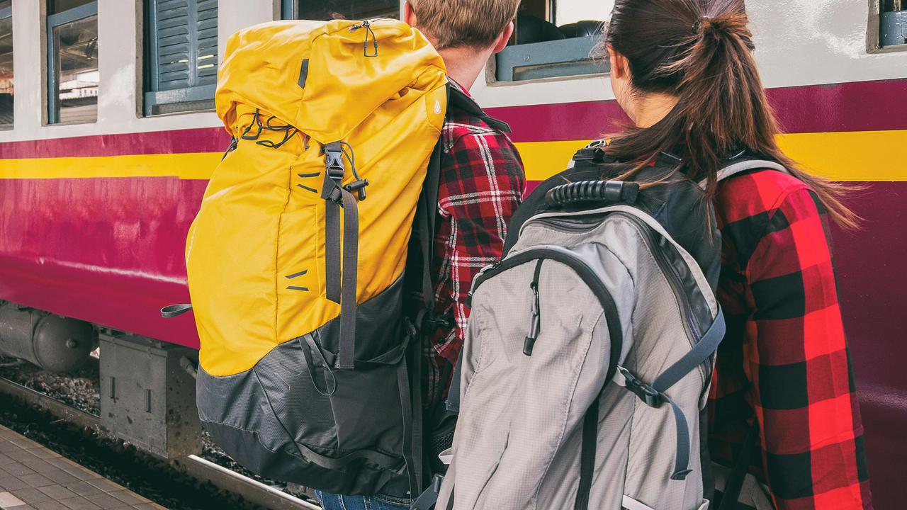 Ilustrasi Backpacking (©Pexels)