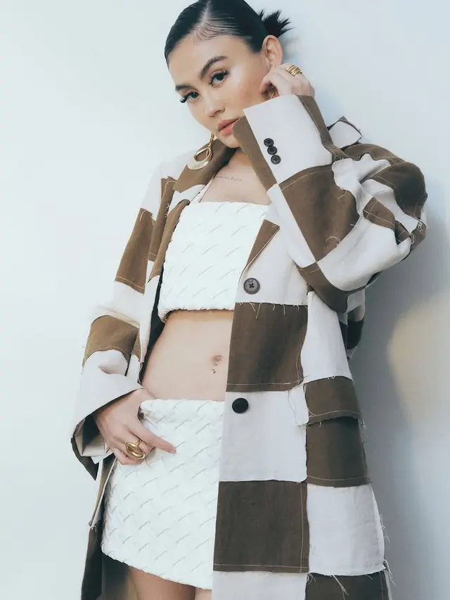 Transformasi Agnez Mo