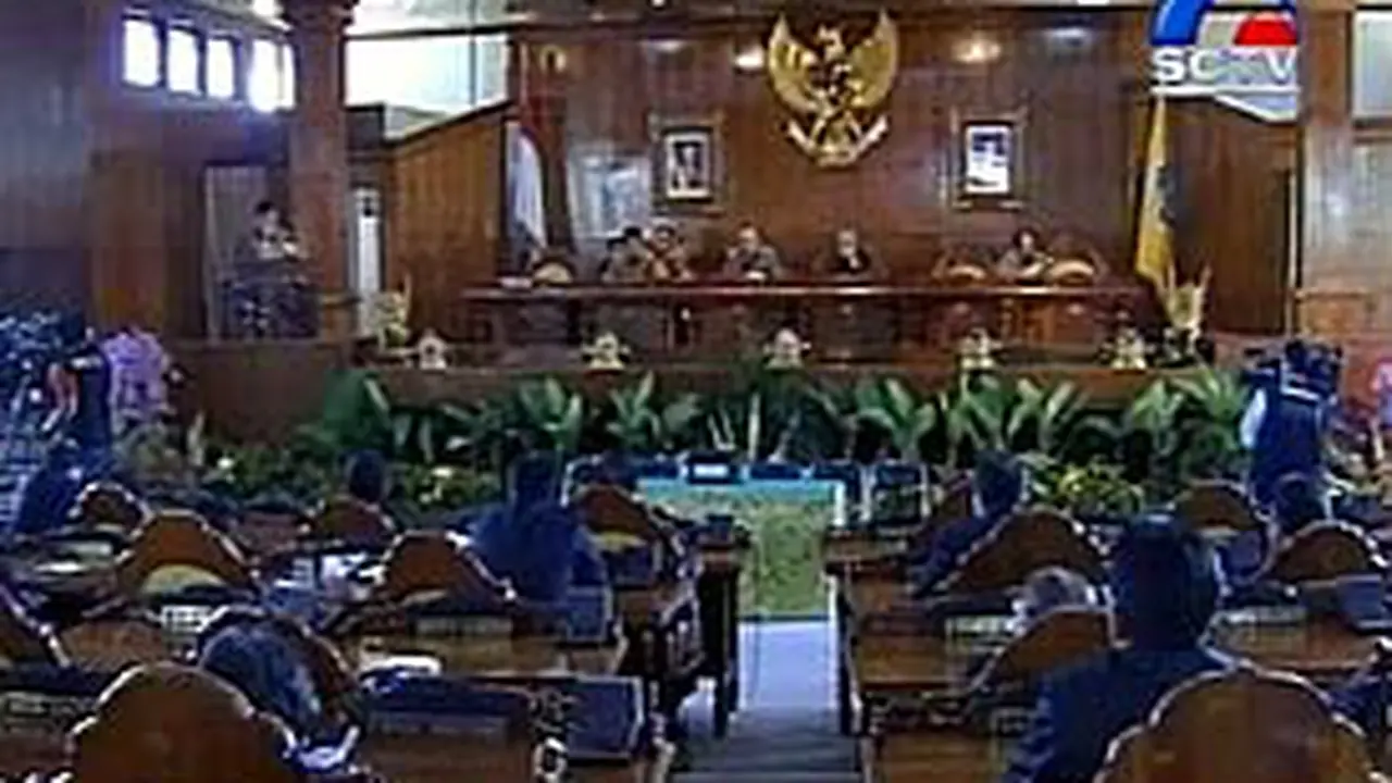 060803bGubBali.jpg