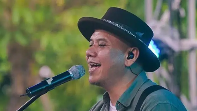 Padi Reborn menemani sore hari para pengunjung di Hutan Kota, Gelora Bung Karno, Jakarta pada 30 Oktober 2022 lalu.