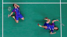  Ekspresi pemain Korea Selatan, Kim Ki-Jung dan Kim Sa-Rang, setelah mengalahkan pasangan Denmark dalam penyisihan grup bulutangkis Olimpiade Rio 2016 di Riocentro Pavilion 4, Rio de Janeiro, Brasil, (13/8/2016). (Reuters/Marcelo Del Pozo)