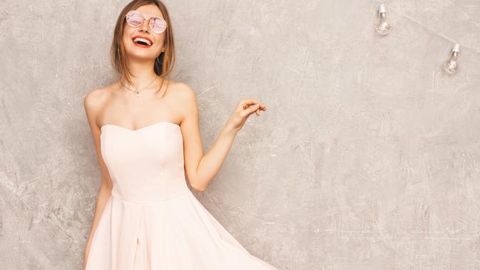 4 Cara Merawat Pakaian Putih Agar Tidak Kusam Dan Cepat Kotor Fashion Fimela Com