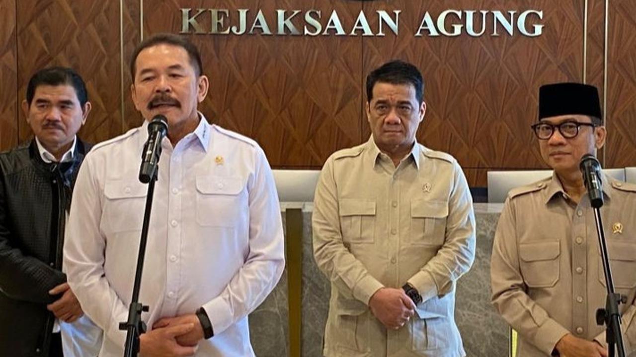 VIDEO: Kesal Mendes Adukan Kades Nakal Bajak Dana Desa buat Main Judi Online