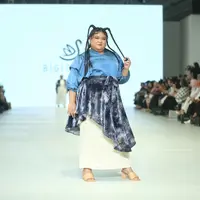 Bigissimo, brand fashion plus size lokal telah memperkuat komitmennya dalam mendukung kepercayaan diri wanita plus size. [Dok/Fimela/Adrian Utama P]