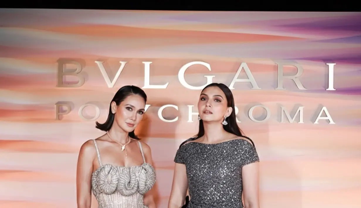 Luna Maya kembali curi perhatian dengan pesona glamornya saat hadiri acara Bvlgari di Dubai. Tak sendiri, kali ini ia bersama Alexa Key sebagai bestie glam-nya [@lunamaya]