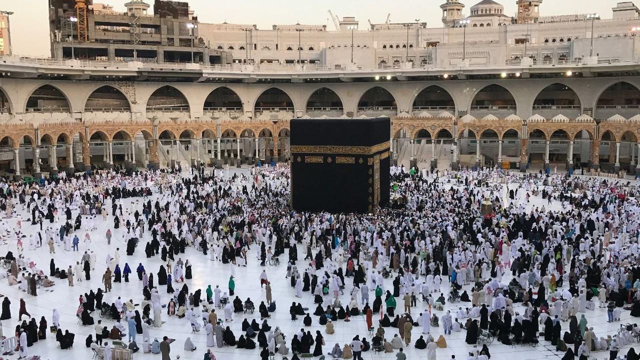 Astronot Rusia ini Takjub Lihat Mekkah dan Madinah Paling Bersinar dari Luar Angkasa