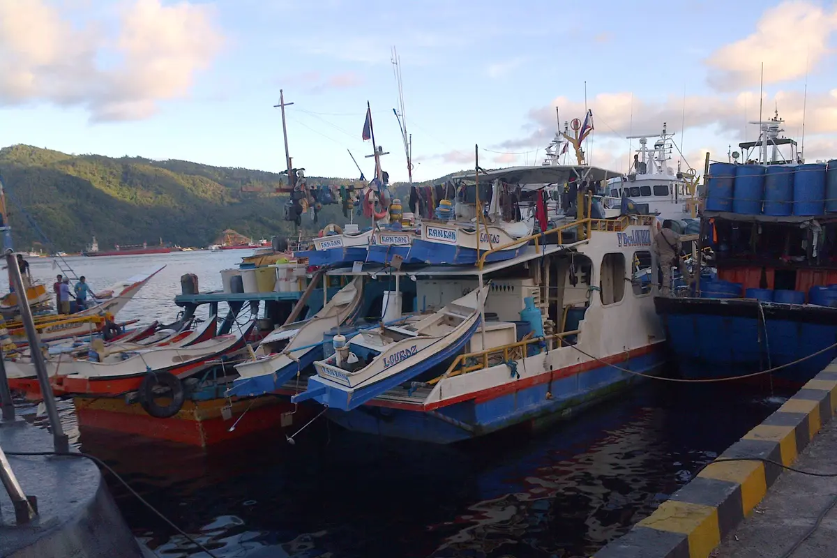 Kapal asing pencuri ikan
