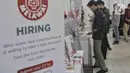 Sebanyak 2.708 lowongan pekerjaan ditawarkan 40 perusahaan dalam Job Fair yang digelar Suku Dinas Tenaga Kerja, Transmigrasi dan Energi (Nakertransgi) Jakarta Pusat. (Liputan6.com/Angga Yuniar)