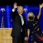 Joe Biden dan istri. (dok. Andrew Harnik / POOL / AFP)