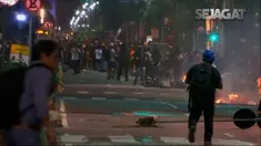 Unjuk rasa, yang berlangsung Rabu (15/03/17) di Rio De Janeiro, Brasil berakhir ricuh. Masa menentang rencana pensiun dari Presiden Michel Temer