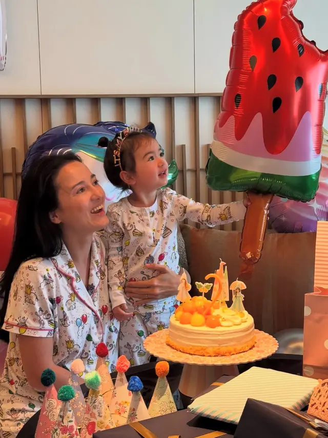 Julie Estelle Rayakan Ulang Tahun Putrinya yang ke-2. [@julstelle]