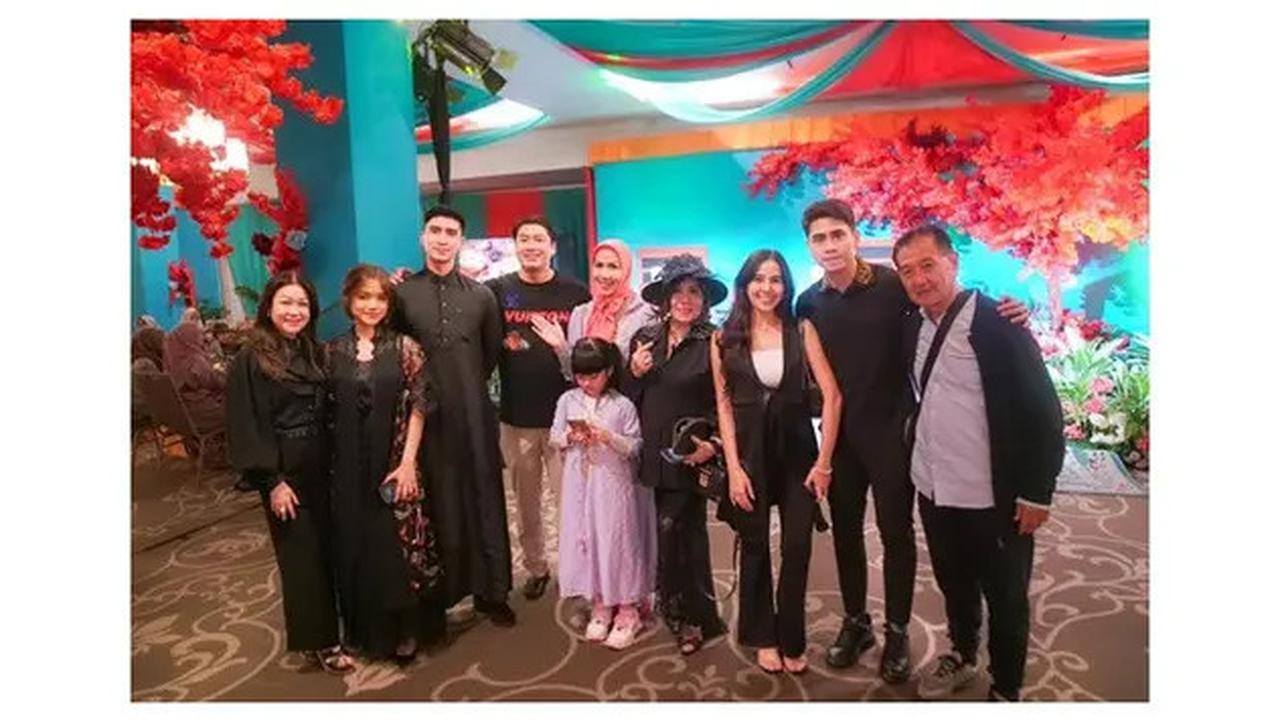 7 Momen Verrell Bramasta dan Fuji Bukber Bareng Keluarga Venna Melinda, Bikin Baper