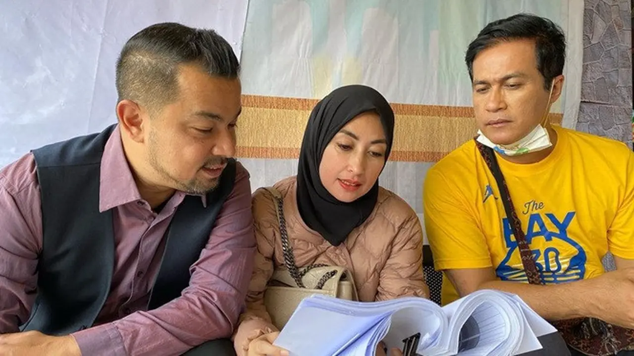 7 Potret Kebersamaan Adjie Pangestu, Sultan Djorghi dan Annisa Trihapsari, Tetap Akur