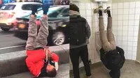 6 Potret Orang Jungkir Balik di Tempat Umum Ini Bikin Geleng Kepala