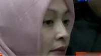 VIDEO: Angelina Sondakh Berhijab Saat Sidang Korupsi