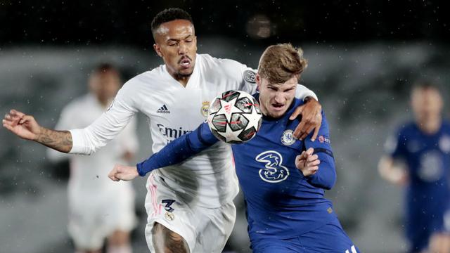 FOTO: Chelsea Curi Poin di Markas Real Madrid