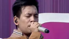 D'Masiv membawakan lagu Cahaya Hati dalam acara inBox SCTV (19/08/2014).
