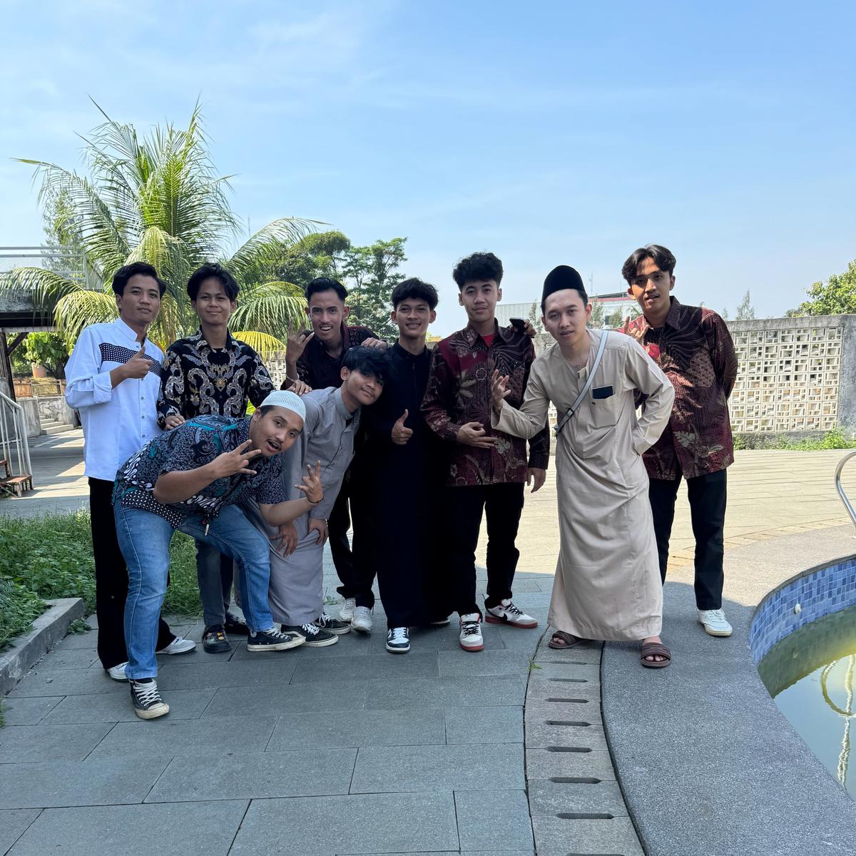 Perjalanan Karier Alwikobra dari Santri, Gamers hingga Kini Jadi Pengusaha Digital