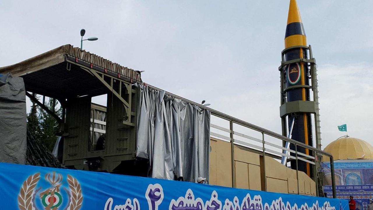 Iran telah memperingatkan atas kemungkinan 'aksi pencegahan' terhadap Israel dalam beberapa jam mendatang ketika negera Zionis itu bersiap melancarkan serangan darat di Jalur Gaza.