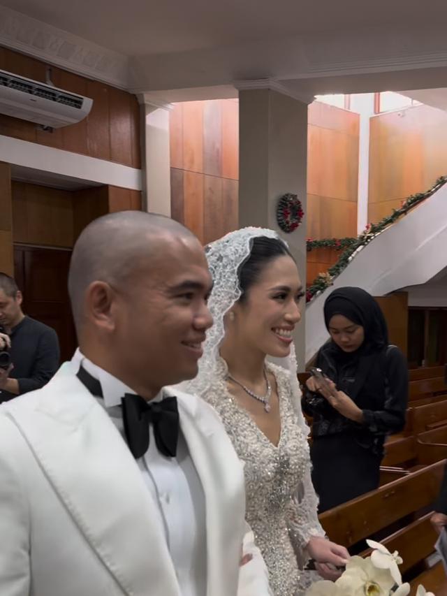 Keluarga Hotman Paris di Pernikahan Frank Hutapea