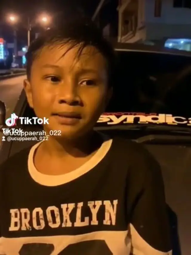 Puitis Sejak Kecil, Ini 6 Foto Lawas Fajar Sad Boy Saat Anak-Anak