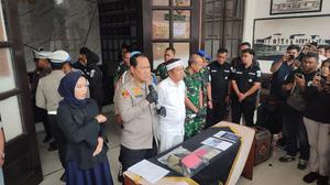 POM TNI Ambil Alih Dua Prajurit Terlibat Tabrak Lari Polisi di Bandung