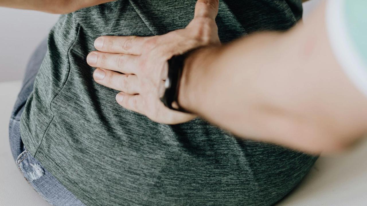 5 Cara Mengatasi Sakit Pinggang Saat Haid, Mudah Dilakukan