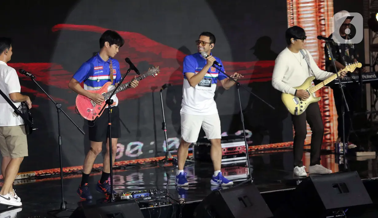 Sport Party menandai ajang tenis selebritis penutup tahun 2023. Acara ini melibatkan para bintang ternama serta menghadirkan banyak kejutan. (Liputan6.com/Angga Yuniar)
