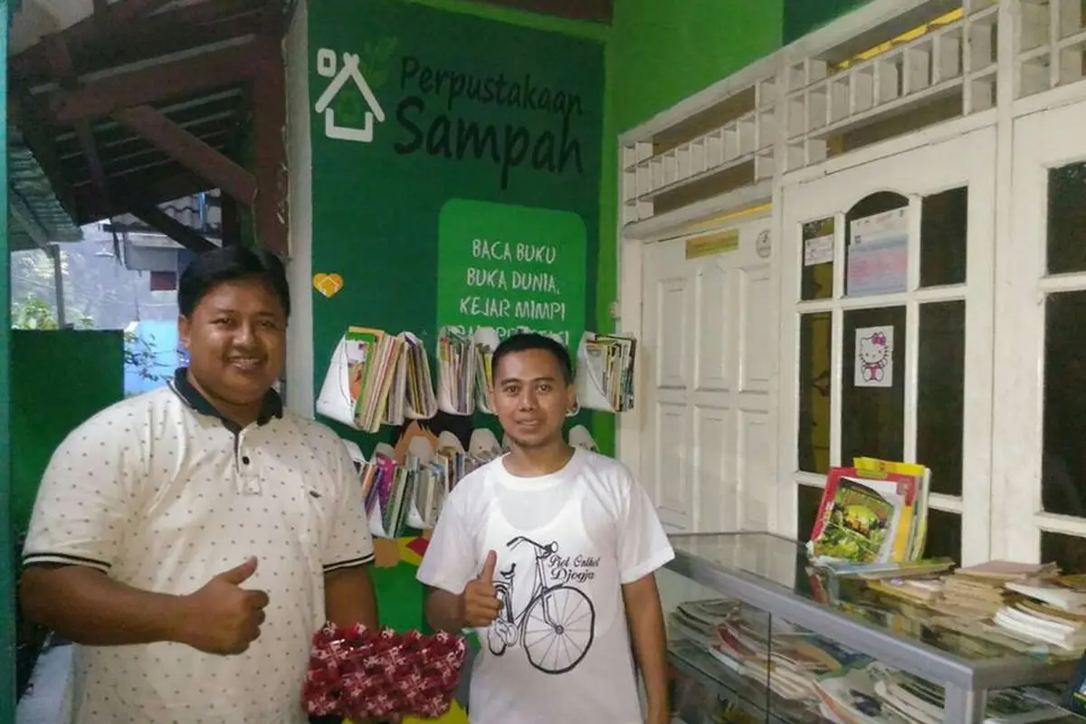 [Bintang] Perpustakaan Sampah