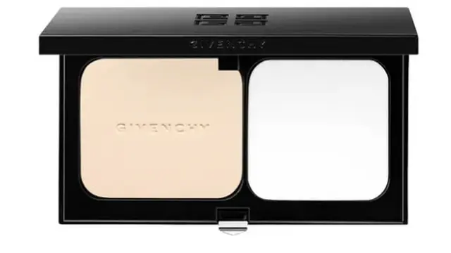 10 Rekomendasi Alas Bedak untuk Kulit Berminyak yang Bikin Wajah Flawless Tahan Lama