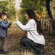 Menjadi orang tua adalah perjalanan panjang yang penuh cinta, niat baik, dan usaha terbaik. Setiap ibu dan ayah tentu ingin memberikan yang terbaik untuk anak, mulai dari perlindungan, pendidikan, hingga dukungan emosional. (foto/dok: freepik/senivpetro)