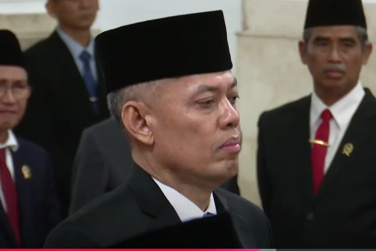 Lodewyk Pusung dilantik Prabowo menjadi Wakil Kepala Badan Gizi Nasional.  (Dok Sekretariat Presiden)