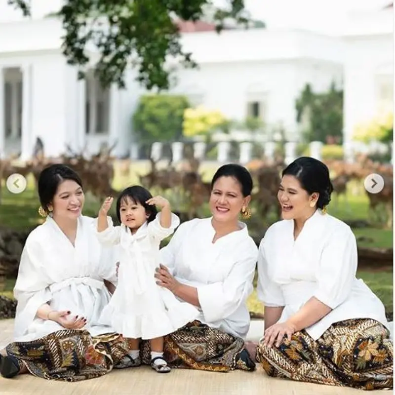 Foto Iriana Jokowi Bareng Anak dan Menantu diunggah di Hari Ibu