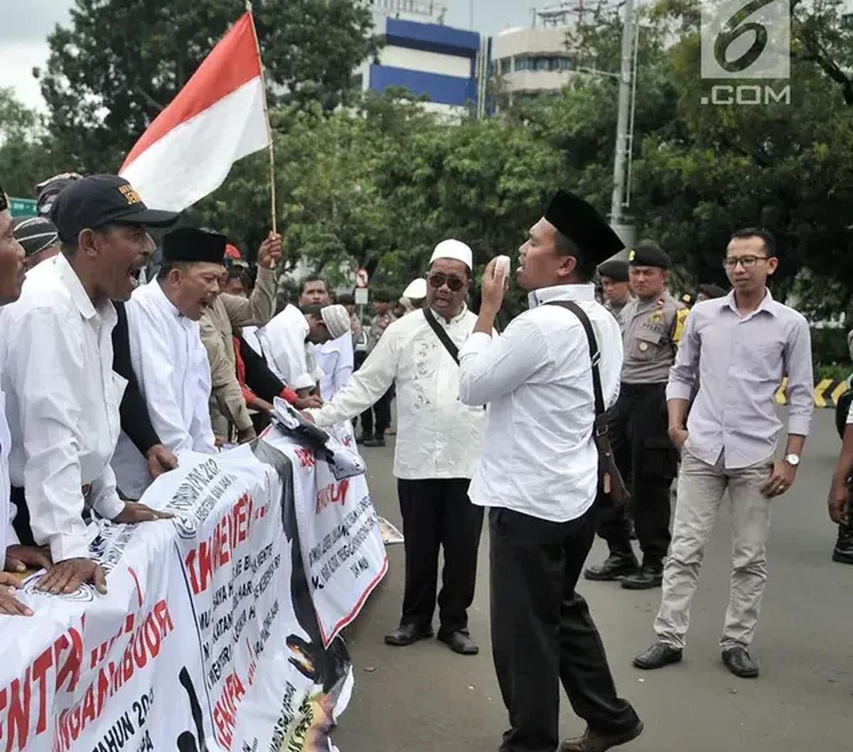 "Jadi, InsyaAllah non ASN masih aman. Karena kami sudah mengeluarkan SE untuk di anggarkan 2024," kata Menteri Anas.