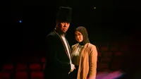 Ahmad Dhani gandeng Hanin Dhiya untuk bawakan ulang lagu Roman Picisan. (Warner Music Indonesia)