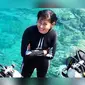 Riyanni Djangkaru bercerita tentang keindahan bawah laut dari Alor, Togean, Raja Ampat dan Bali.