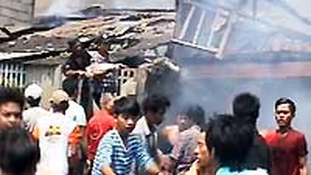Sepuluh Rumah Ludes Terbakar di Cengkareng