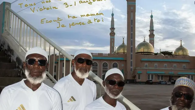 Potret Gamis Adidas yang Kembali Dirilis untuk Sambut Ramadhan 2025